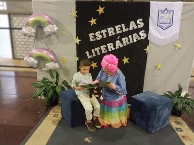 Noite de Autógrafos dos alunos do Jardim 2 da Escola Aluísio Maier foi um verdadeiro sucesso